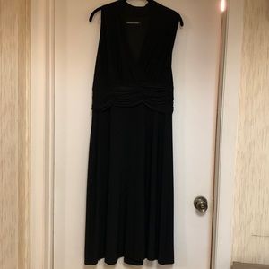 Jones Wear black Dress